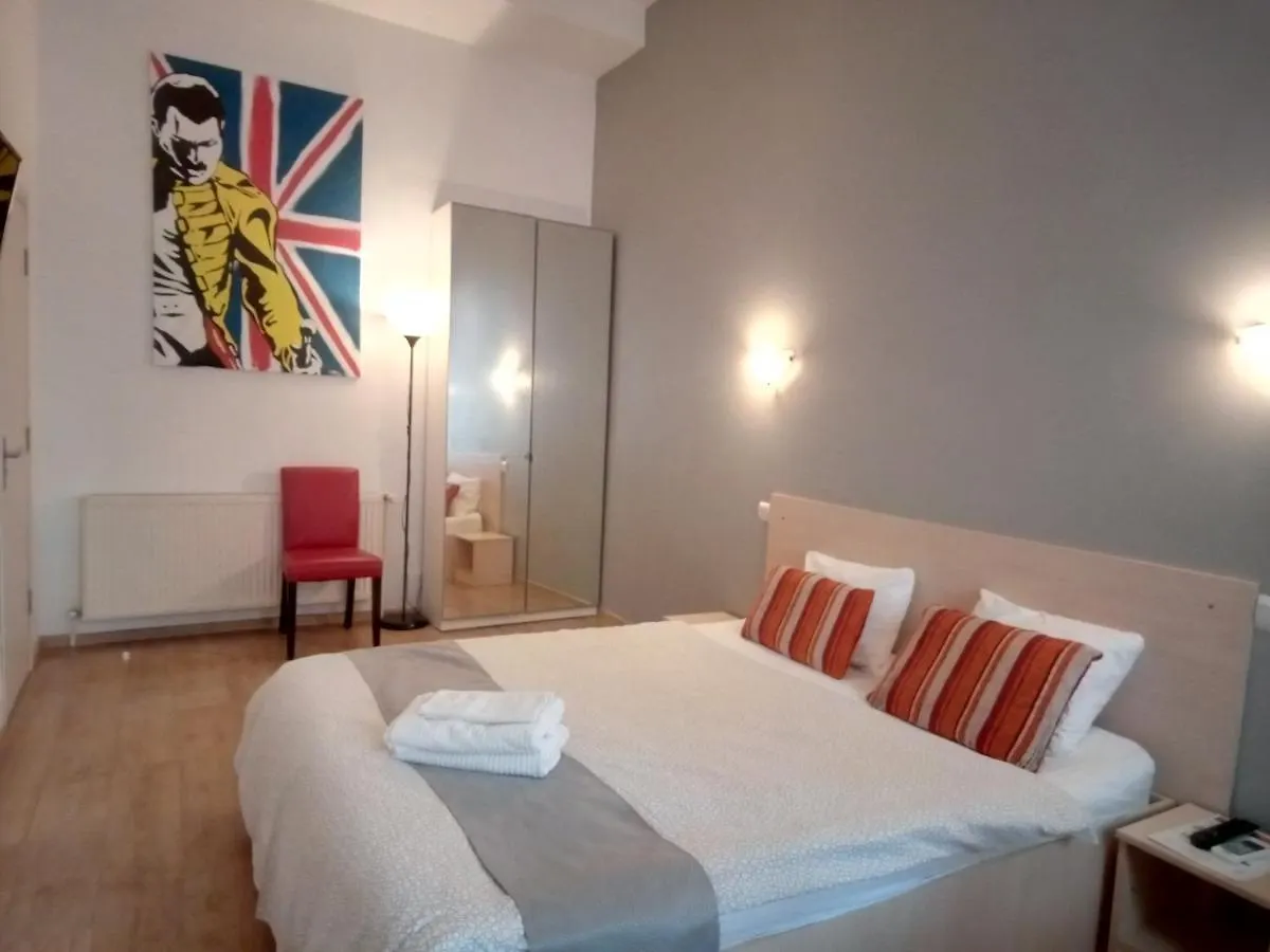 Central Guesthouse (Adults Only) Bucarest Affittacamere